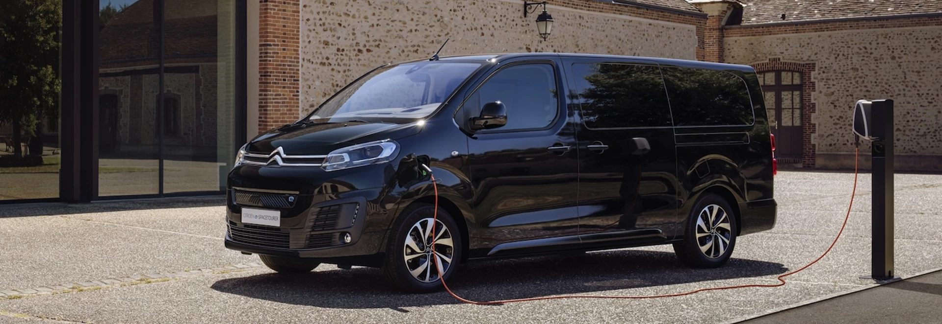 Electric Citroen e-SpaceTourer range extends with new XL model